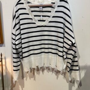 Striped V-Neck Distressed Sweater - White/Black